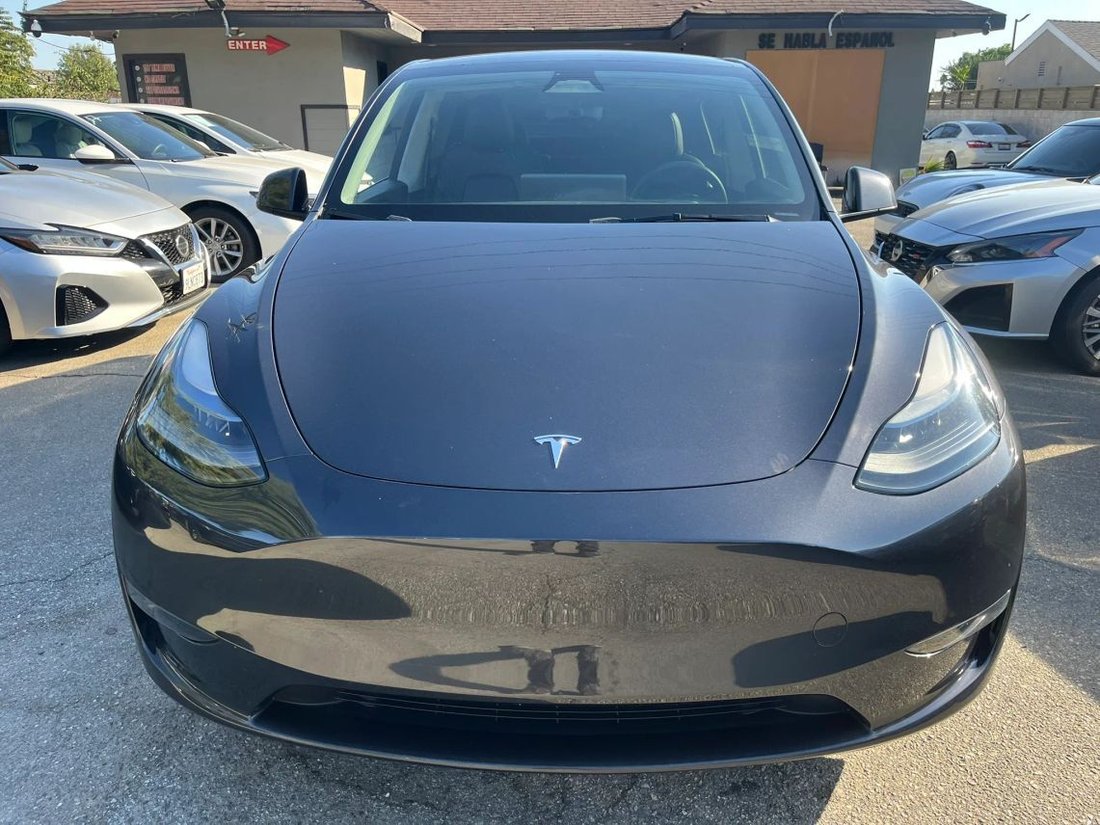Suv in Fontana, CA, United States 2 - 19049867