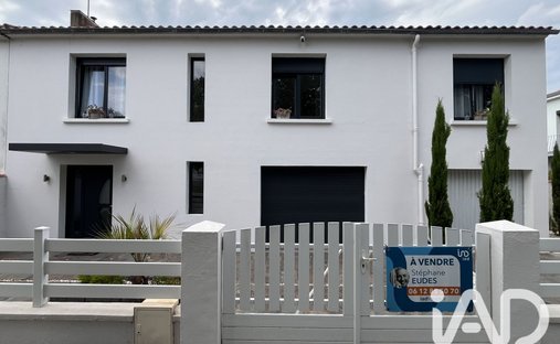 House in Bourg, Lagord, France 1