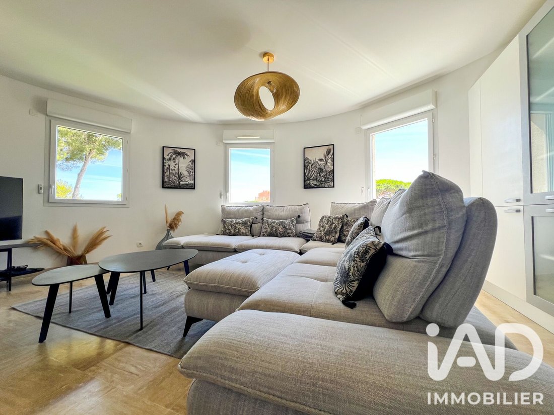 Apartment in Hyeres, Provence-Alpes-Côte d'Azur, France 4 - 19050497