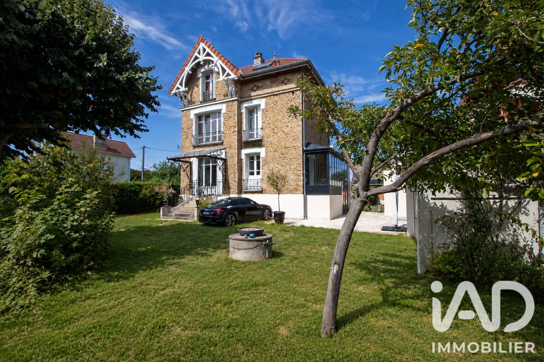 Maison à Les Jondelles, Roissy-en-Brie, France 1 - 18732448