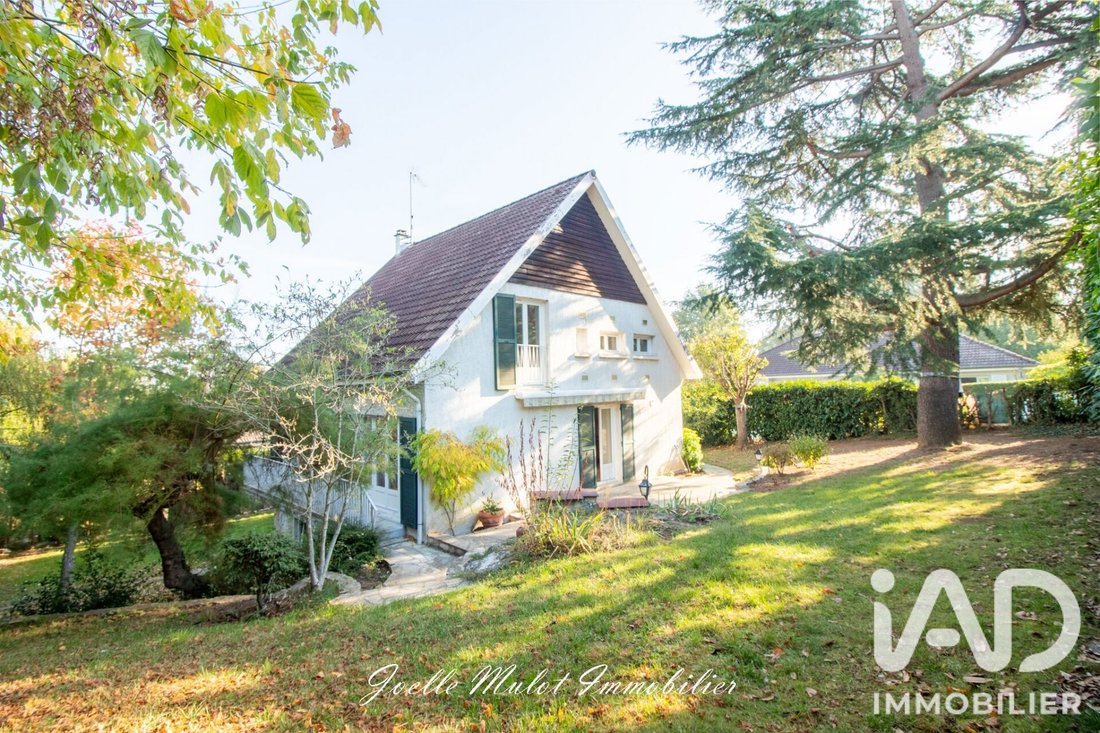 Casa en Saint-Germain-de-la-Grange, Isla de Francia, Francia 2 - 19050423