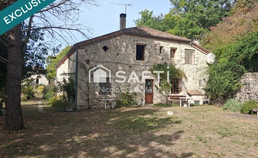 House in Hautefage-la-Tour, Nouvelle-Aquitaine, France 1