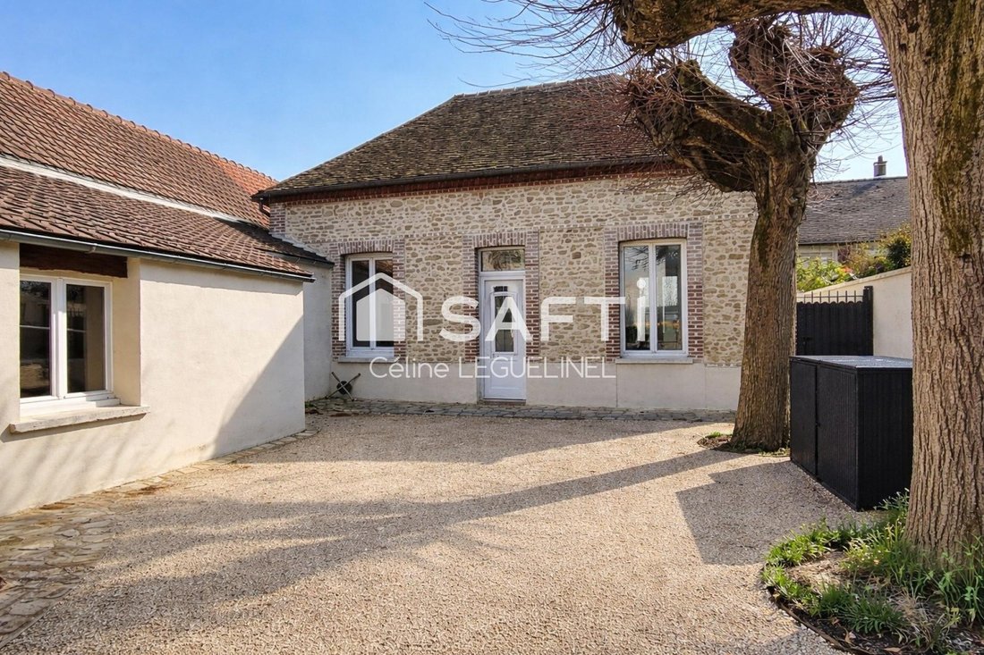 House in Arrondissement of Dreux, Centre-Val de Loire, France 1 - 17511348