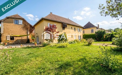 House in Dolomieu, Auvergne-Rhône-Alpes, France 1