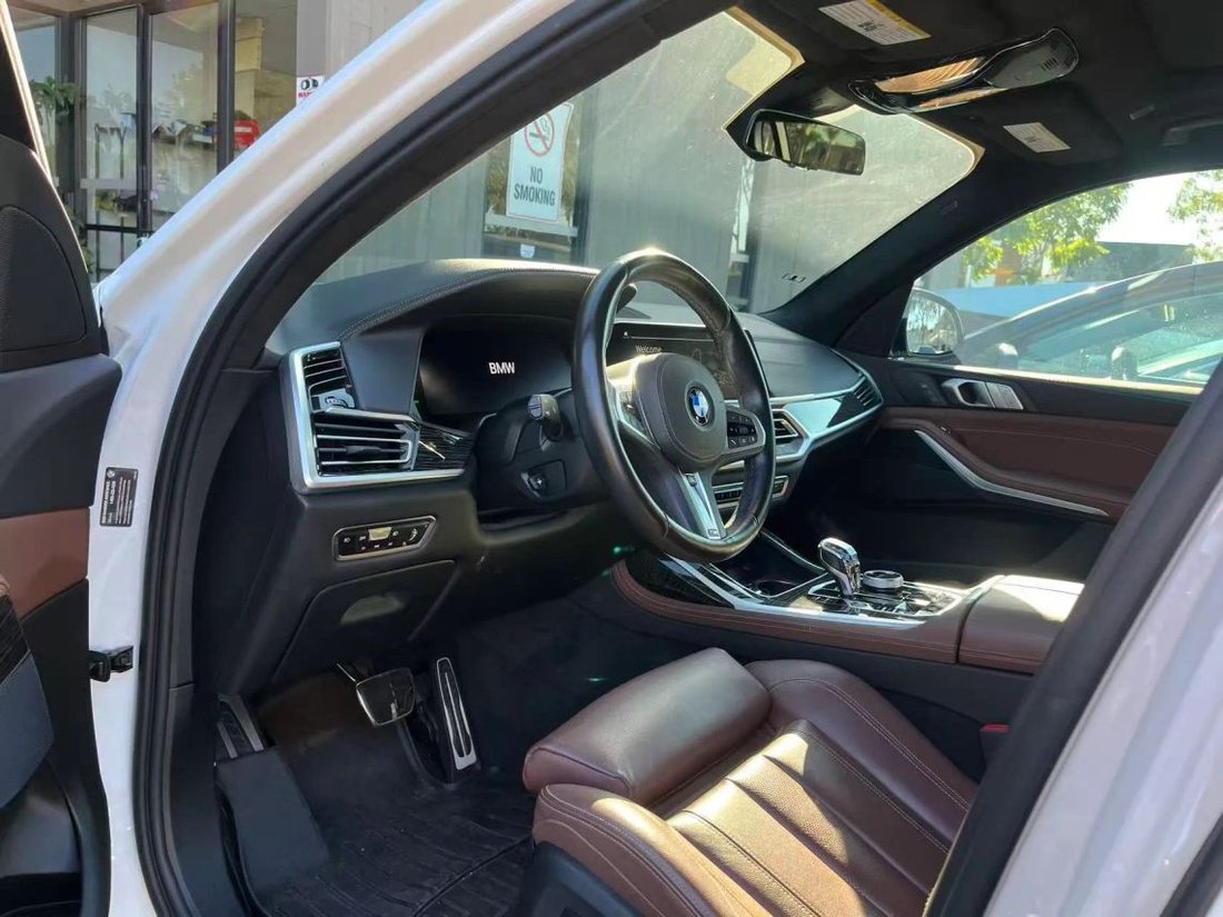 Suv in Costa Mesa, CA, United States 3 - 19049828