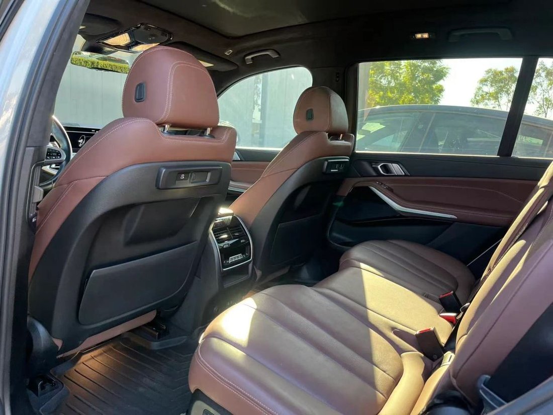 Suv in Costa Mesa, CA, United States 4 - 19049828