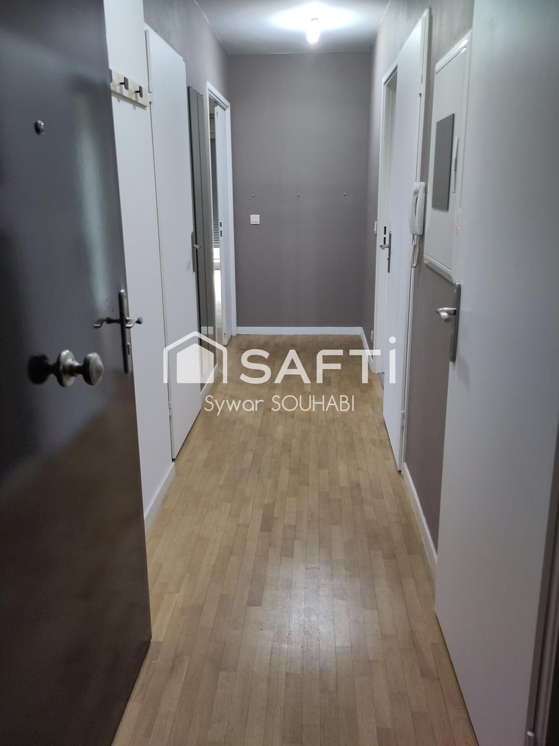 Apartment in Centre-Voltaire, Asnières-sur-Seine, France 4 - 19050327