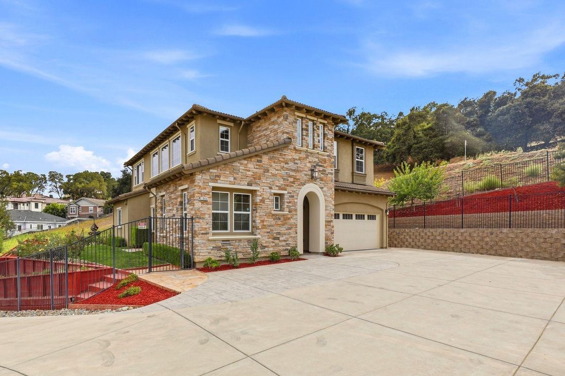 Maison à Gilroy, Californie, États-Unis 3 - 19050404