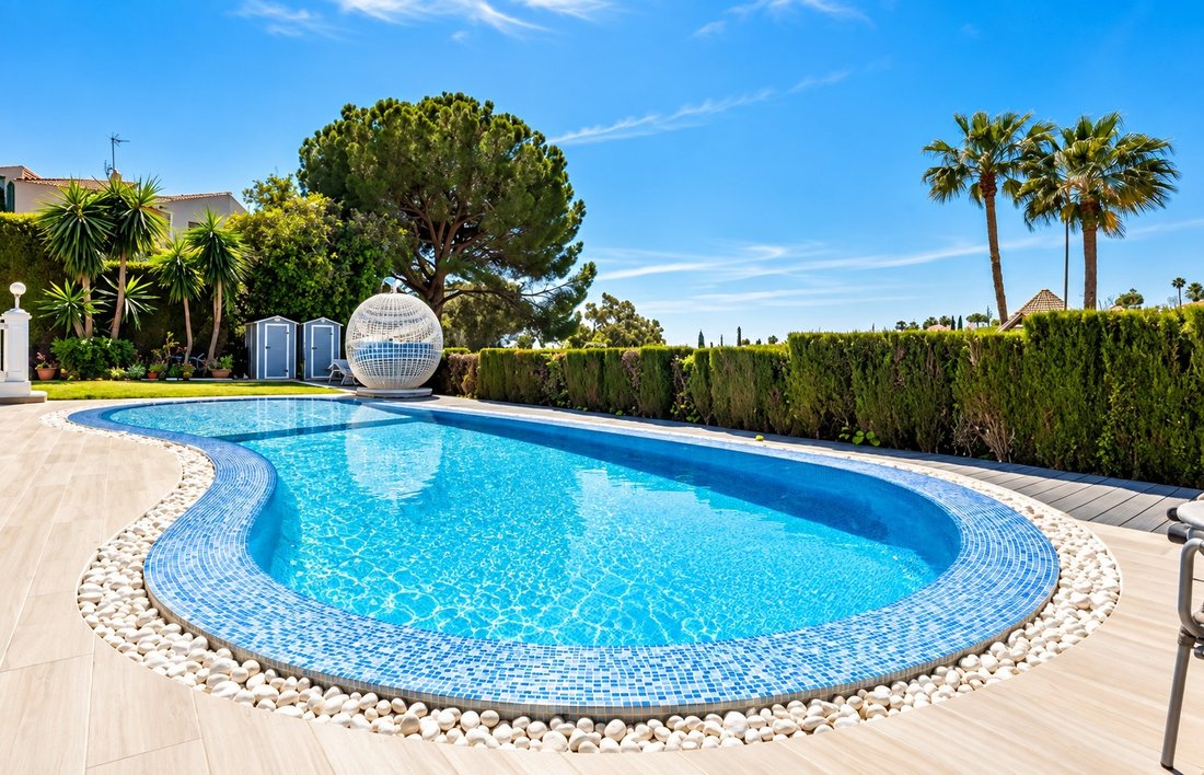 Villa en Elviria-Cabopino, Marbella, España 3 - 19050524