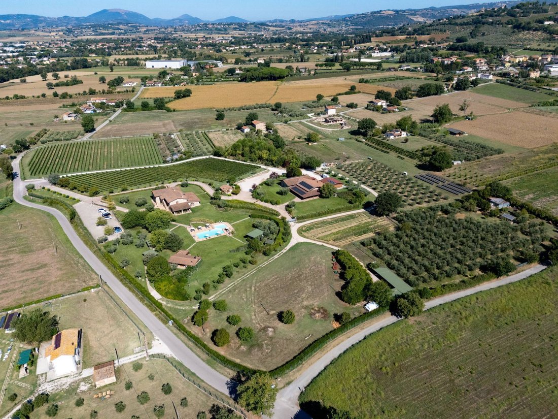 Tenuta a Assisi, Umbria, Italia 4 - 19050528