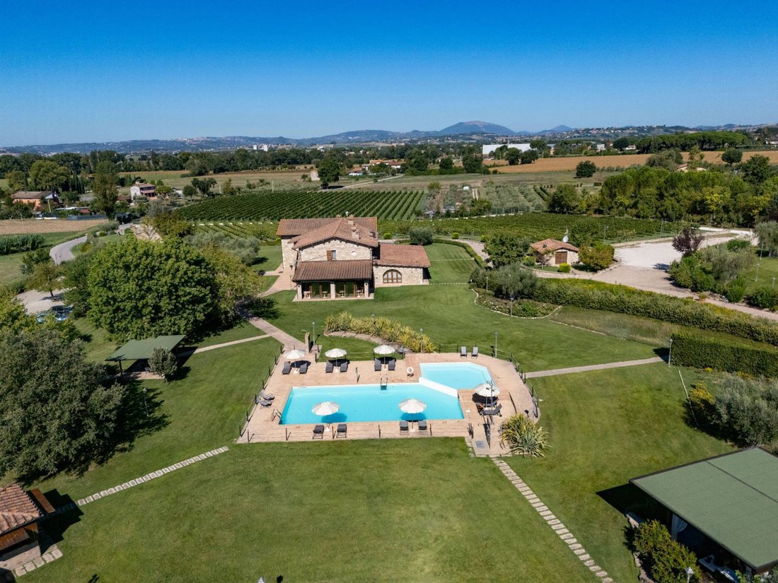 Tenuta a Assisi, Umbria, Italia 1 - 19050528