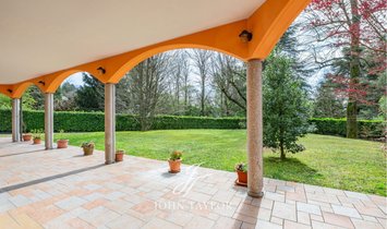 Villa in Carimate, Lombardy, Italy 1