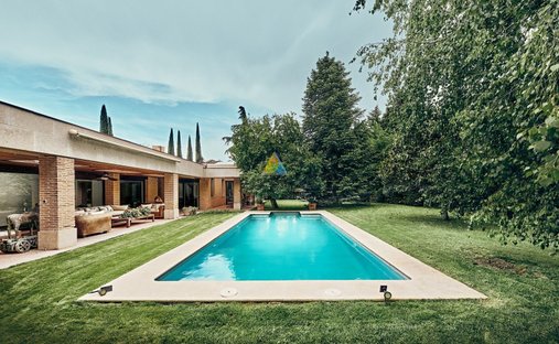 Country House in Somosaguas, Pozuelo de Alarcon, Comunidad de Madrid 1