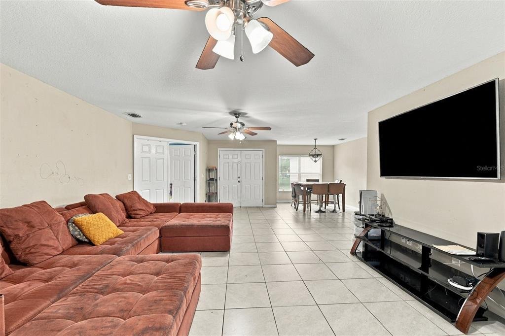 Odessa, Florida, United States 5 - 19050565