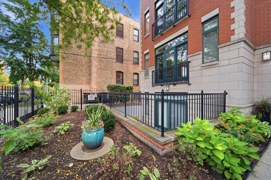 Condo in Chicago, Illinois, United States 3 - 19050618