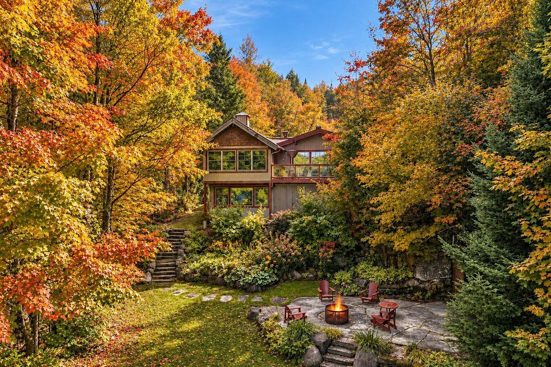 House in Sainte-Agathe-des-Monts, Quebec, Canada 1 - 18664279