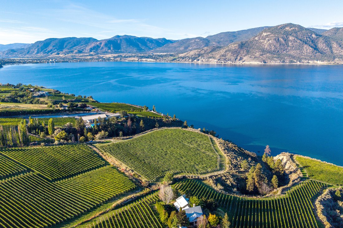 Haus in Penticton, Britisch-Kolumbien, Kanada 2 - 19050706
