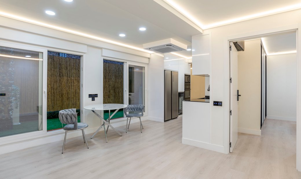 Home In Lista: Design, Technology, In Barrio Salamanca, Madrid, Spain ...