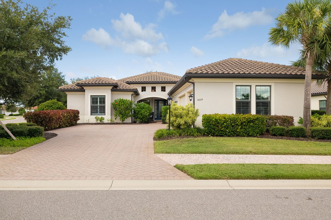 House in Lakewood Ranch, Florida, United States 2 - 19050646