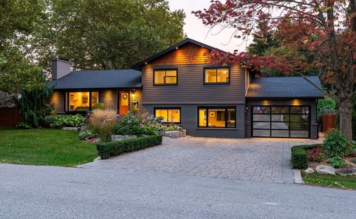 House in Burlington, Ontario, Canada 1