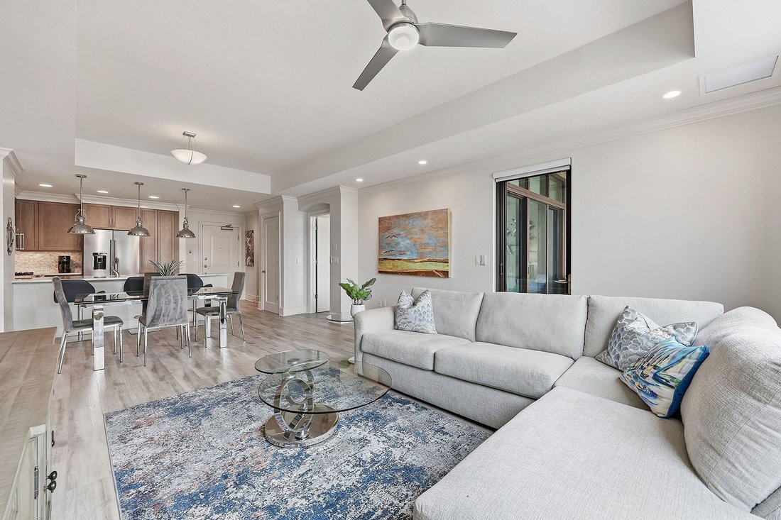 Condo in Naples, Florida, United States 1 - 19050660