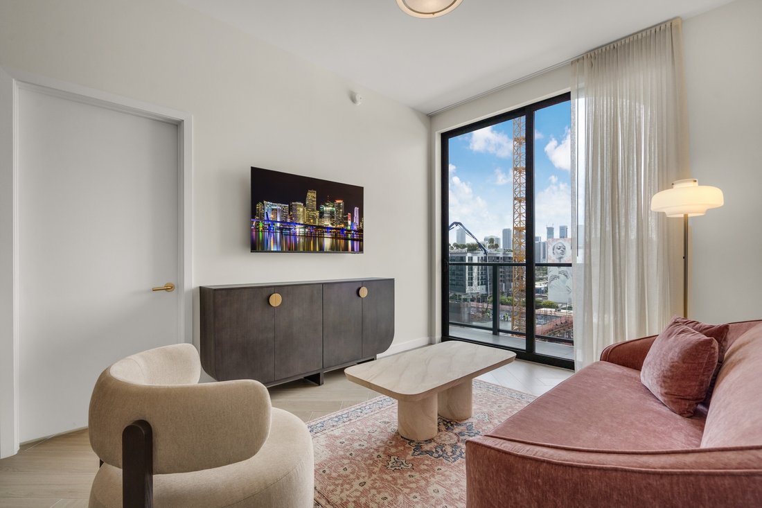 Condo in Miami, Florida, United States 1 - 19050593
