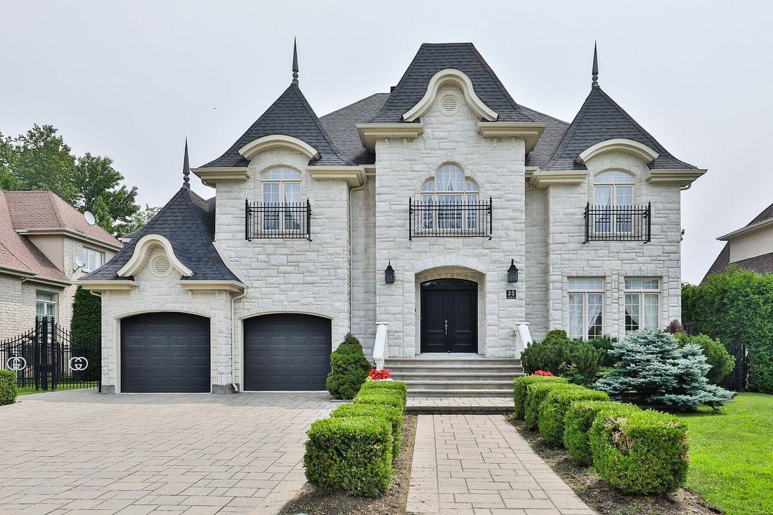 Maison à Blainville, Québec, Canada 1 - 18396668