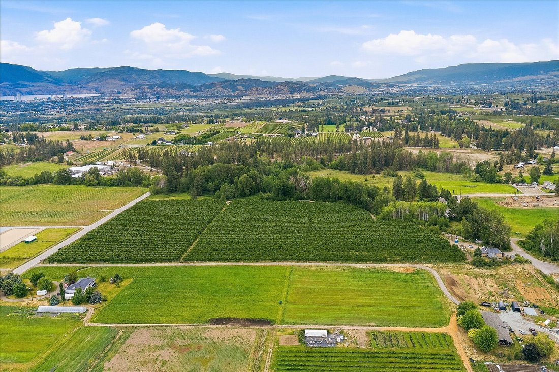 Corps de ferme à Kelowna, Colombie-Britannique, Canada 3 - 18045609