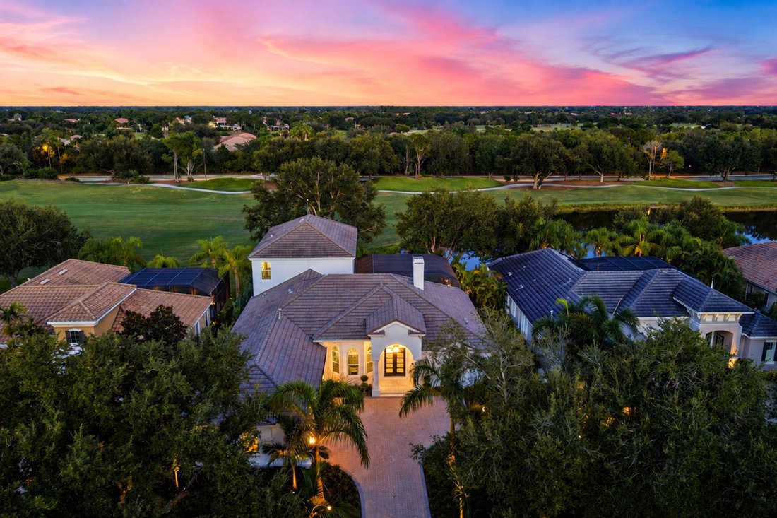 Bradenton, Florida, United States 2 - 19050683