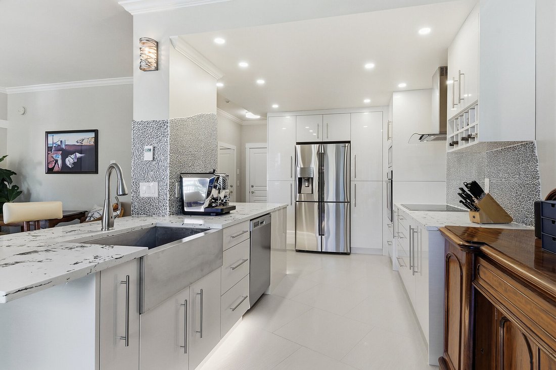 Appartement à Surrey, Colombie-Britannique, Canada 3 - 18385983