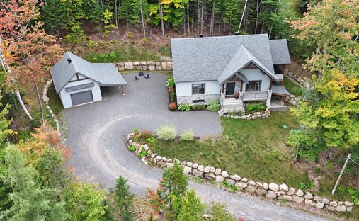 Haus in Sainte-Adèle, Québec, Kanada 1