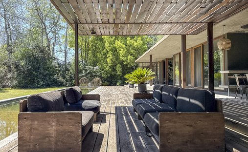 House in Ituzaingó, Buenos Aires Province, Argentina 1