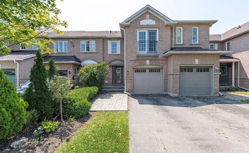 Townhouse in Oakville, Ontario, Canada 1