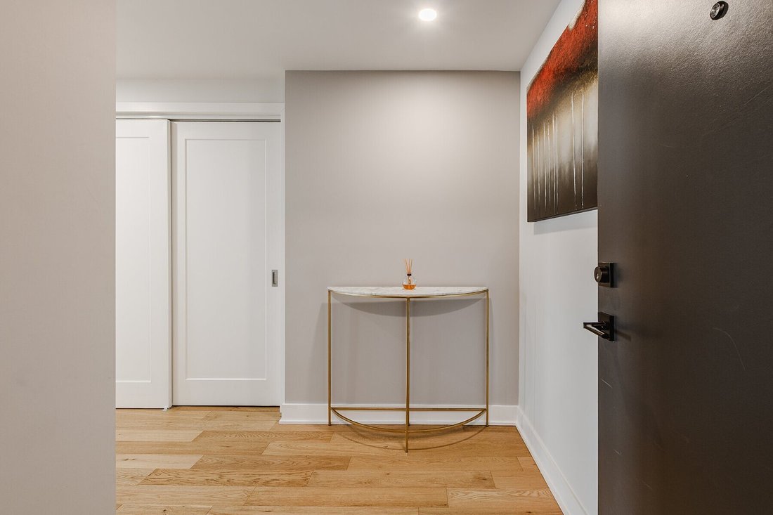 Condominio a Candiac, Québec, Canada 3 - 17422275