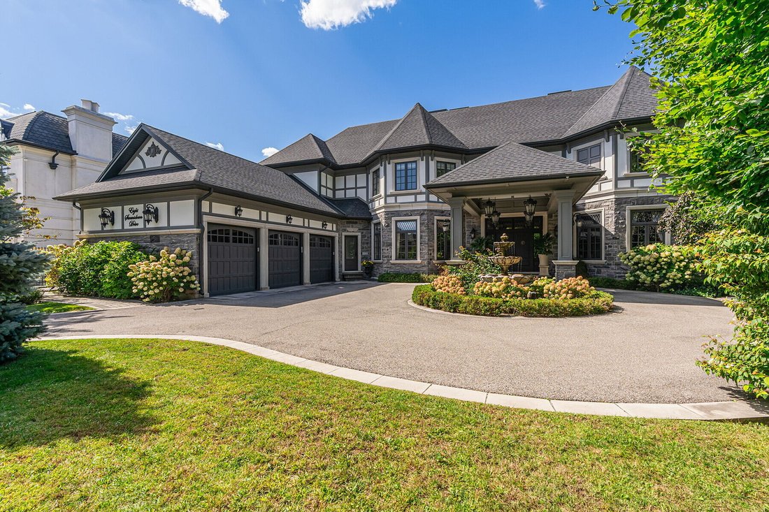 House in Toronto, Ontario, Canada 1 - 17092063