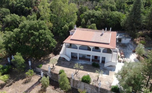 Villa in Sinnai, Sardinien, Italien 1