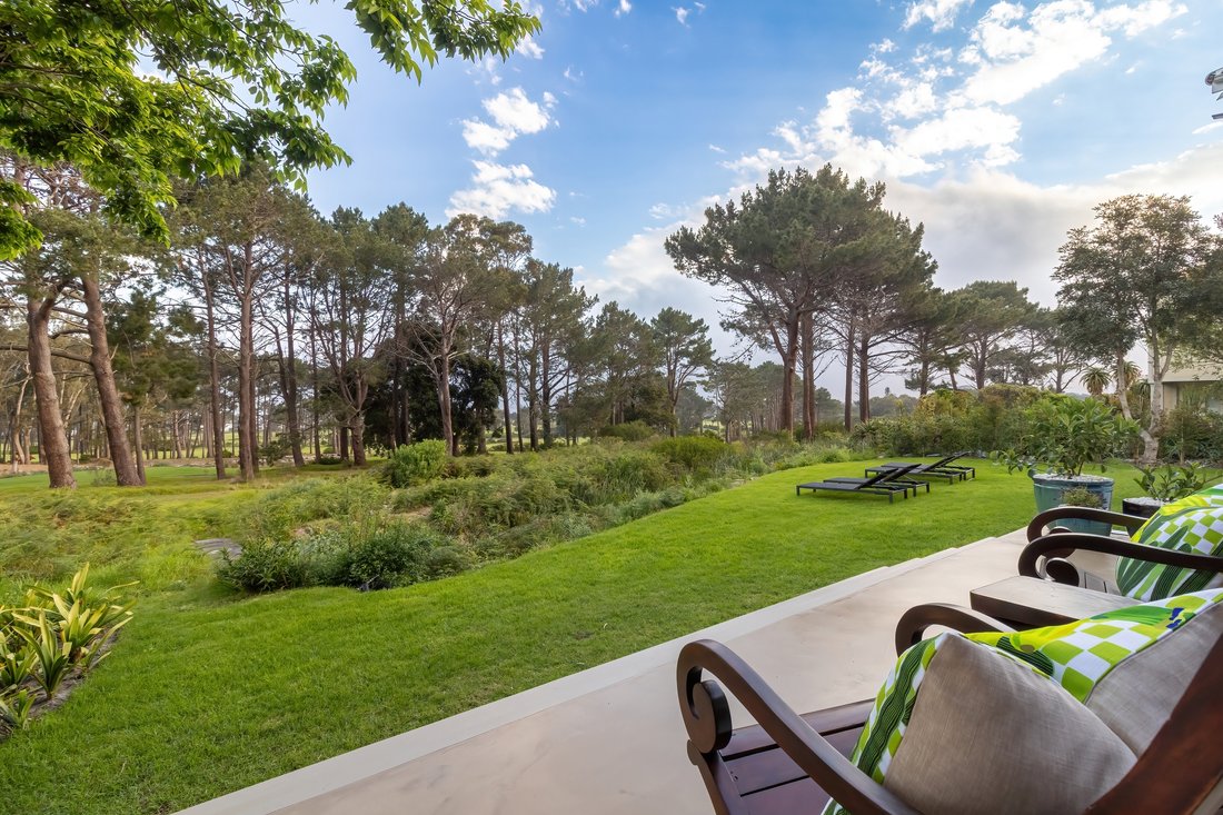 House in Fernkloof Estate, Western Cape, South Africa 3 - 19050638