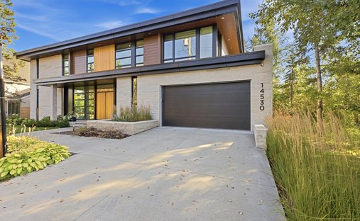 Estate in Edmonton, Alberta, Canada 1