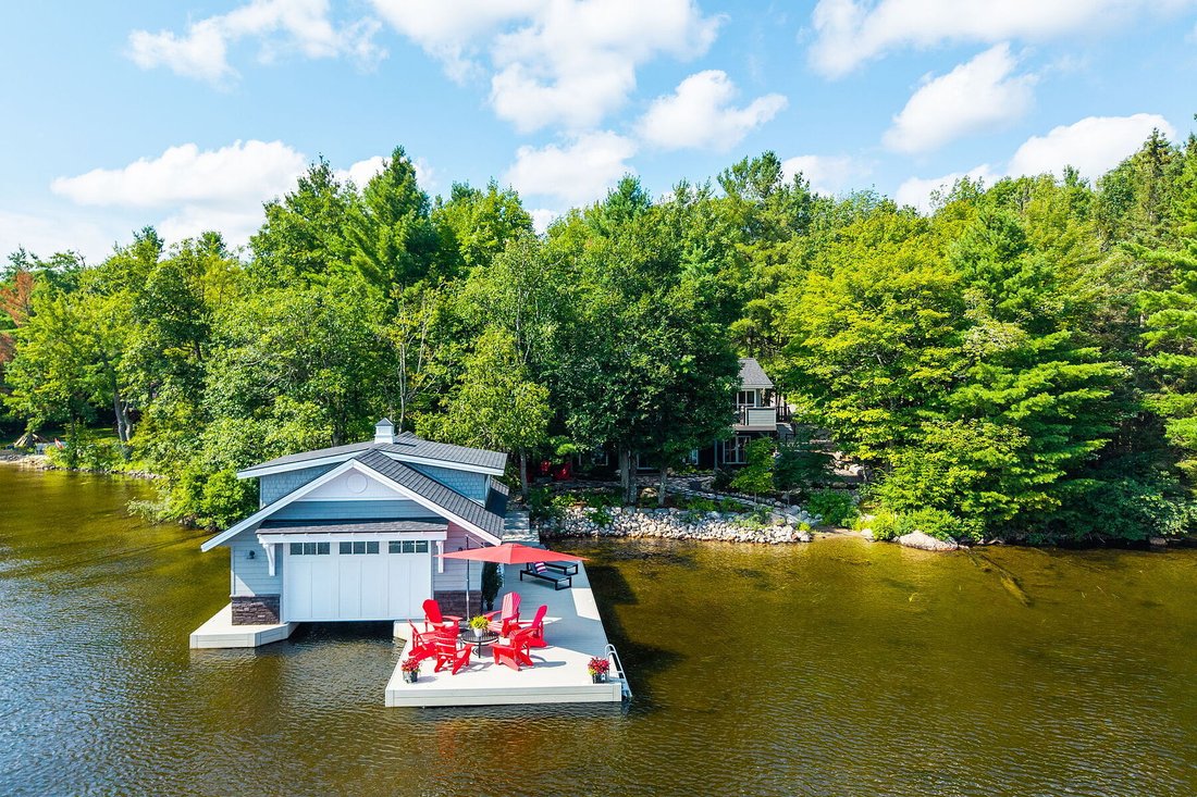 Haus in Muskoka Lakes, Ontario, Kanada 1 - 18733139