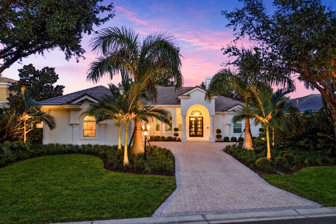 Bradenton, Florida, United States 1 - 19050683