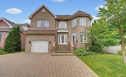 Casa en Laval, Quebec, Canadá 1