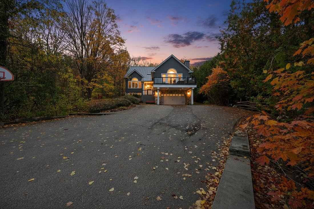 House in Blue Mountains, Ontario, Canada 1 - 16505293
