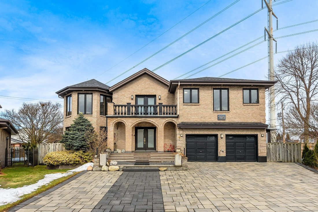 Casa en Brossard, Quebec, Canadá 2 - 17497356