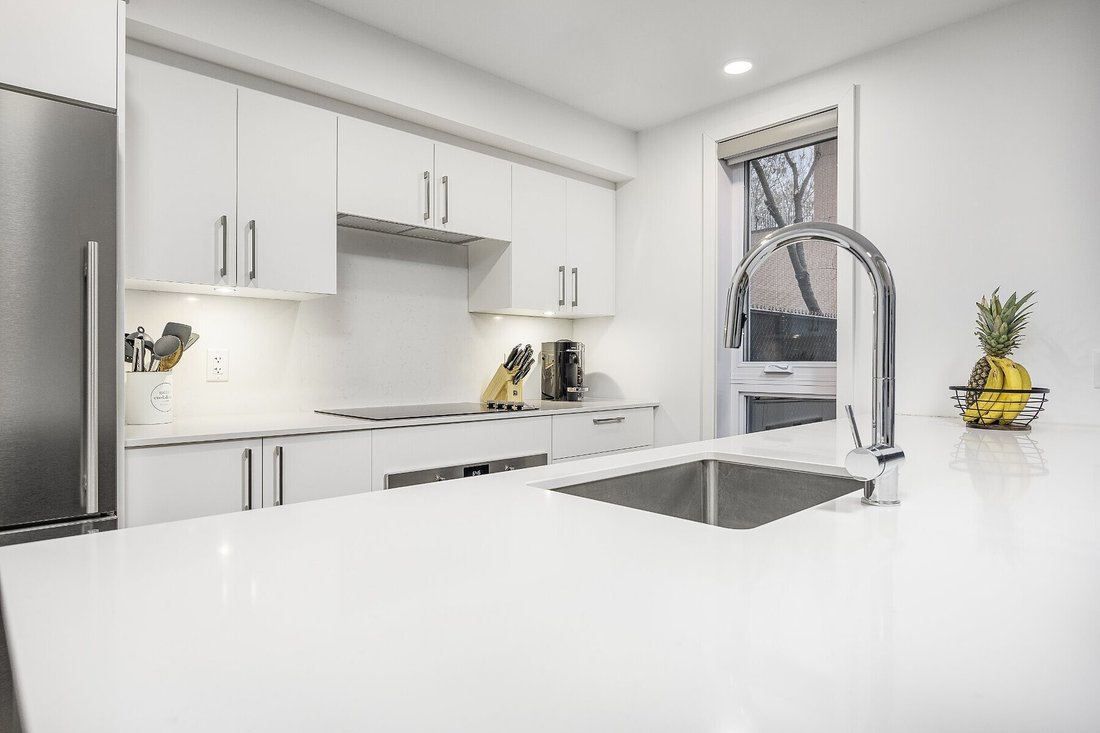 Condominio a Montréal, Québec, Canada 5 - 18547095