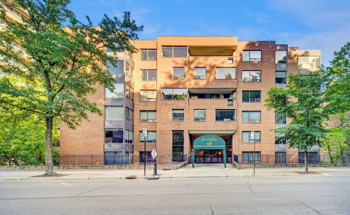 Condo in Montréal, Quebec, Canada 1