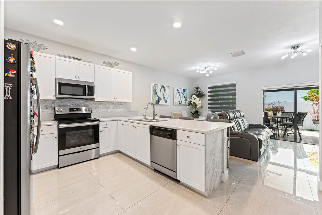 Townhouse en Miami Lakes, Florida, Estados Unidos 3 - 19050613