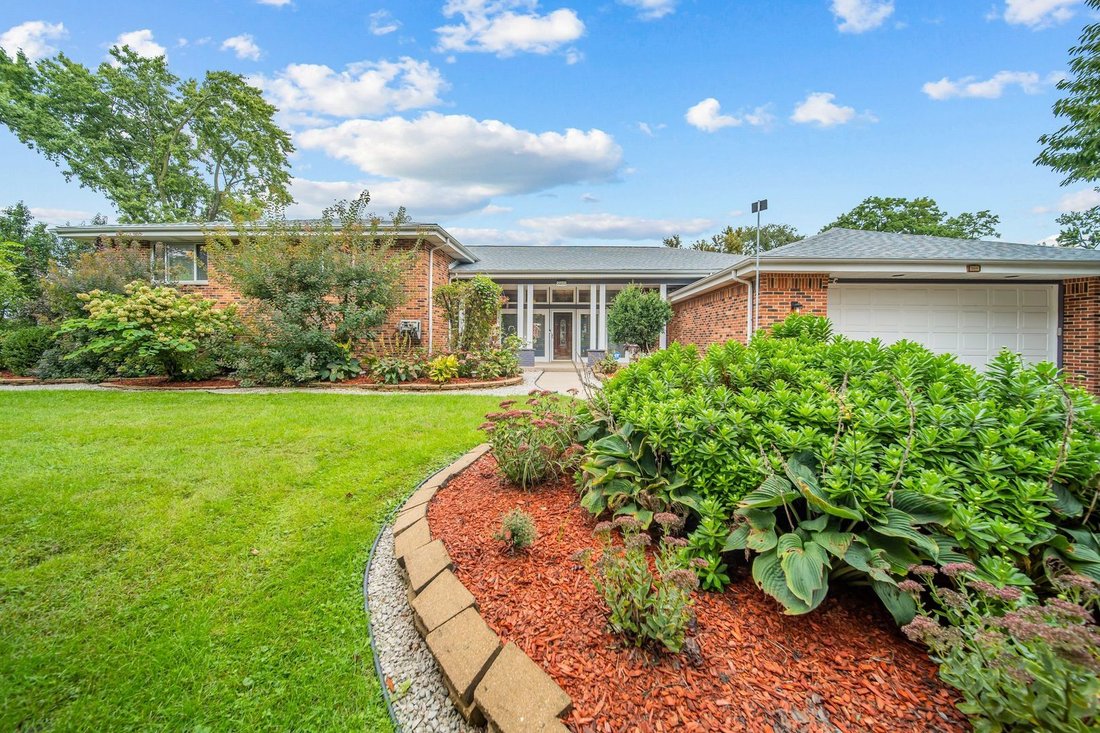 House in Lincolnshire, Illinois, United States 2 - 19051462