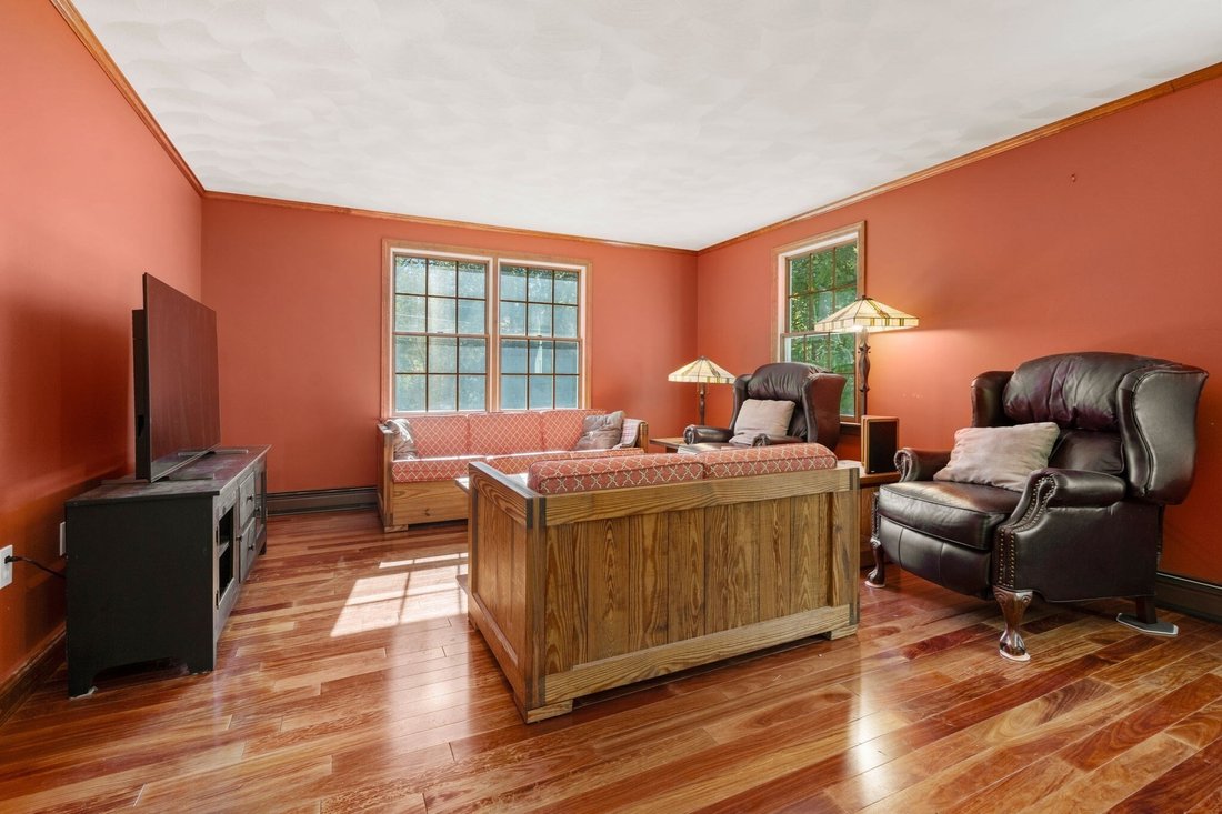 Franklin, Massachusetts, United States 2 - 19052350