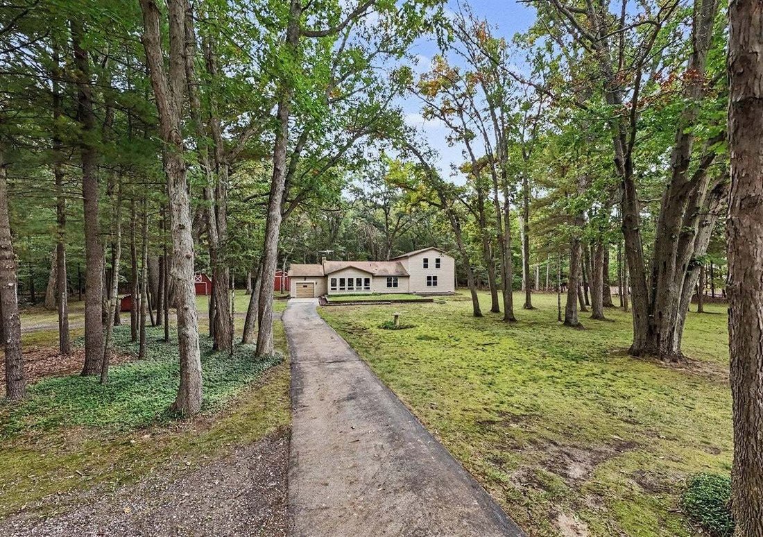 House in Fruitport Charter Township, Michigan, United States 2 - 19054713
