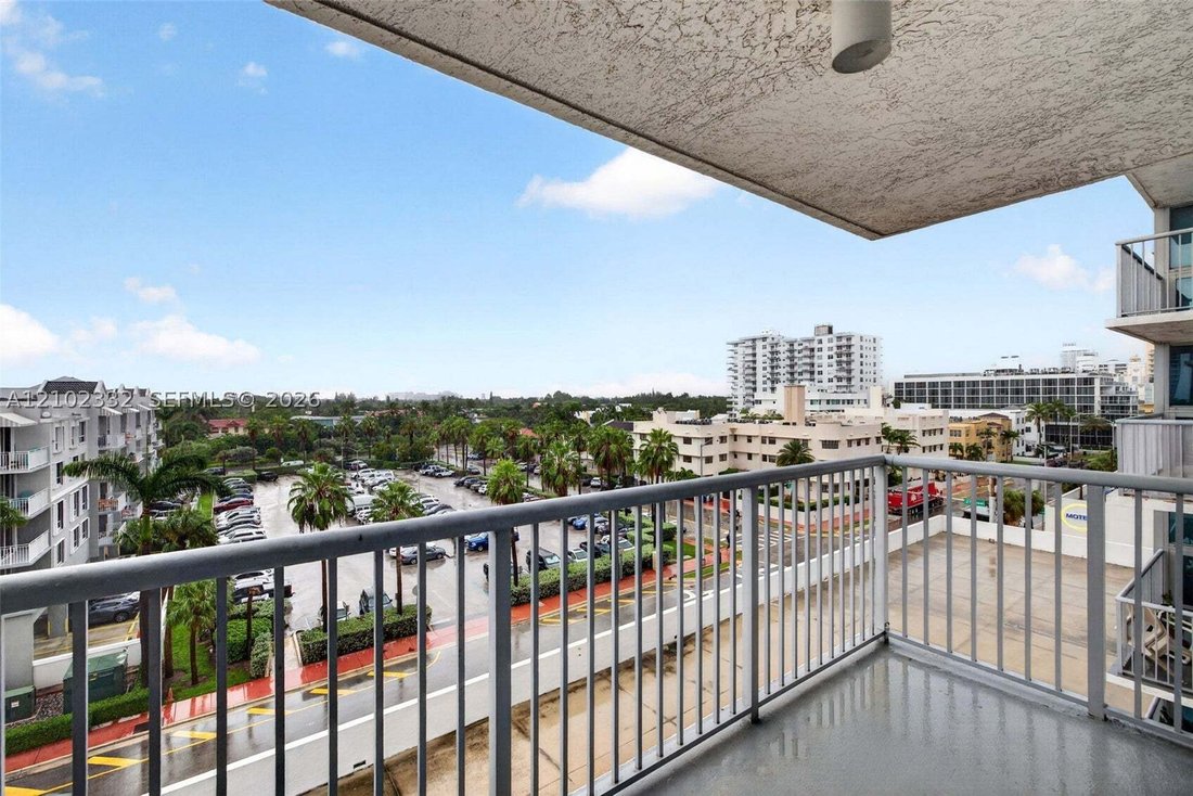 Condo in Miami Beach, Florida, United States 2 - 19051182